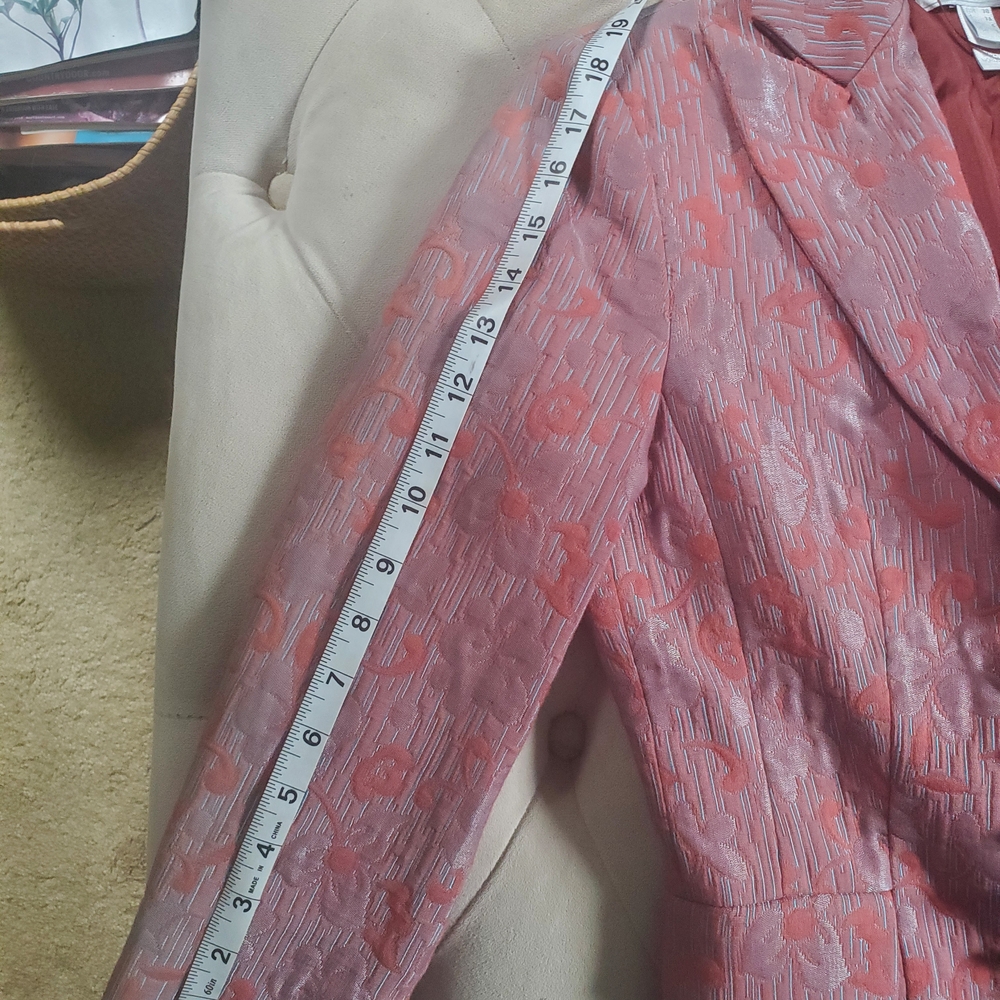 MNG Pink/Rust Ice Blue Blazer with Notched Lapel and Structured Shoulders - Picture 7 of 13